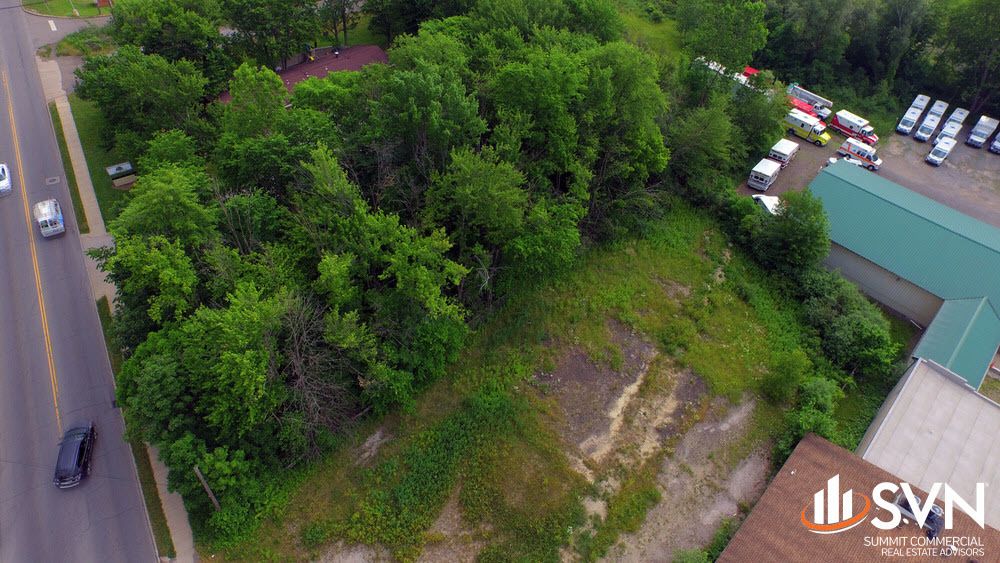 1477 North Road SE, Niles, OH 44446